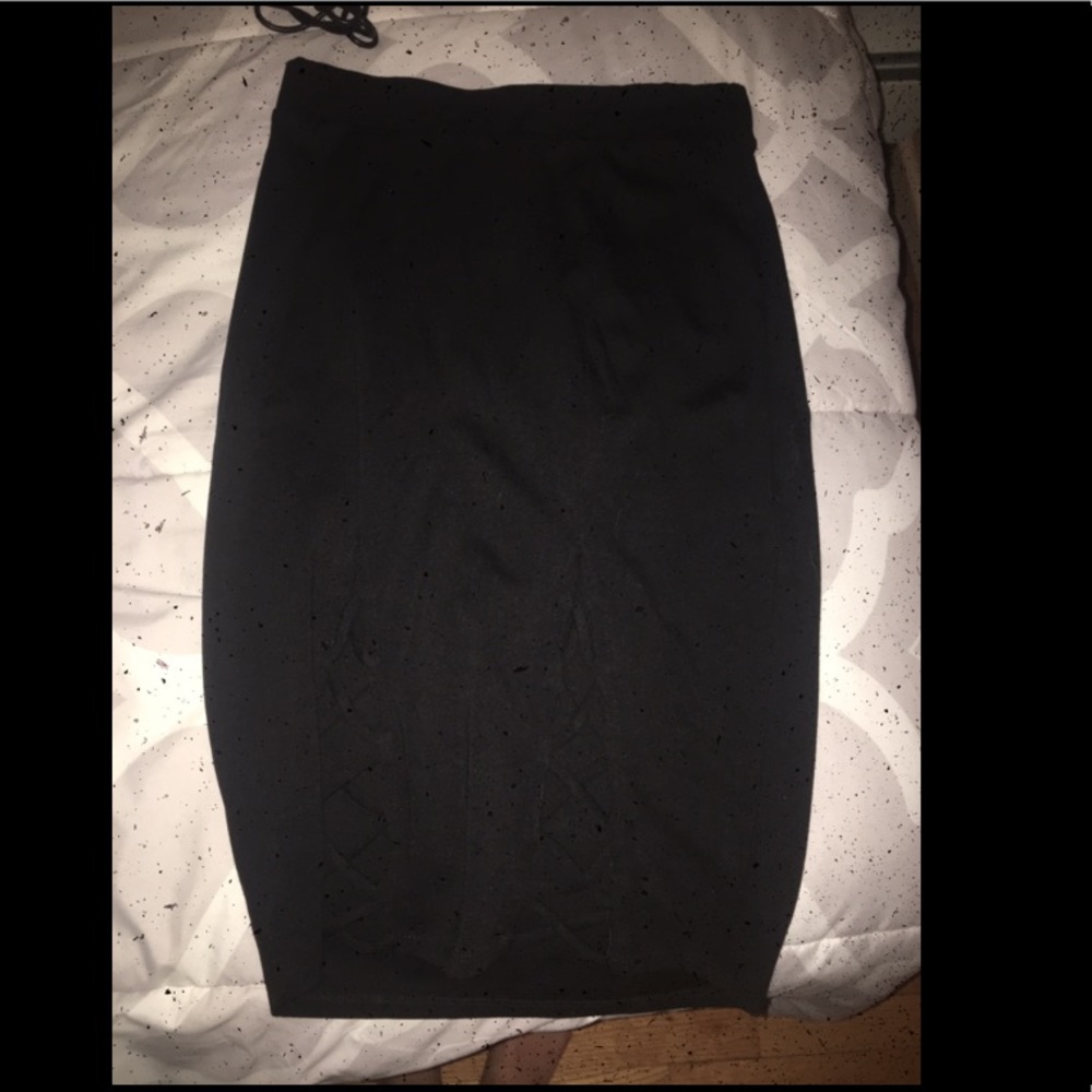 Black tight skirt !